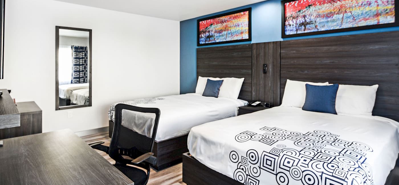 EXPERIENCE TRUE HOSPITALITY